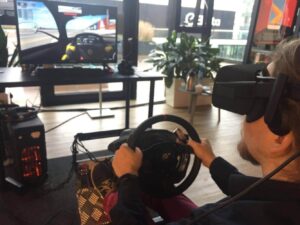 Read more about the article Symulator samochodowy, rajdowy, wyścigowy, F1 na&nbsp;wynajem