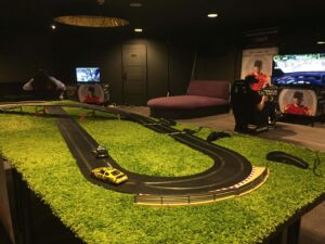 Read more about the article Realizacja: gogle VR, symulator rajdowy VR, tor wyścigowy na&nbsp;wynajem