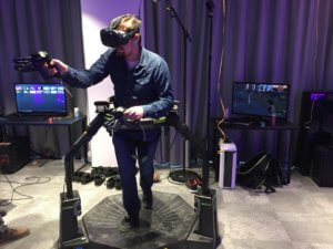 Bieżnia Virtuix Omni VR do wynajęcia