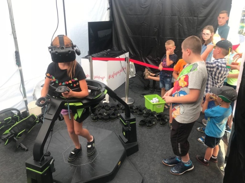 Bieżnia VR Virtuix Omni do wynajęcia na event