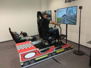 Ruchomy symulator rollercoastera VR na podnośnikach do wynajęcia