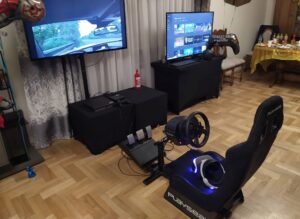 Read more about the article Realizacja: symulator rajdowy VR na&nbsp;imprezę
