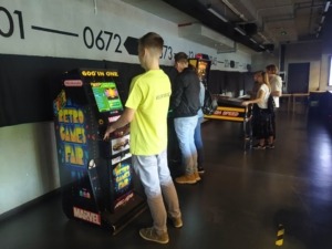 Automat arcade - gry retro wynajem na event