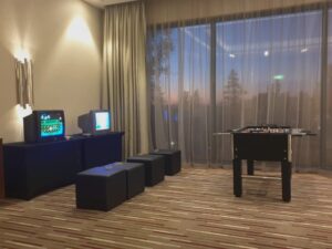 Read more about the article Urządzenia retro wynajem na&nbsp;event