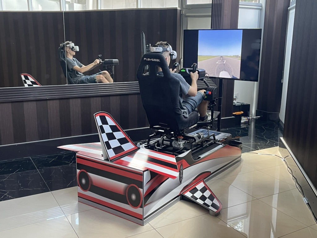 ruchomy symulator lotu VR do wynajęcia ruchomy symulator lotu VR do wynajęcia