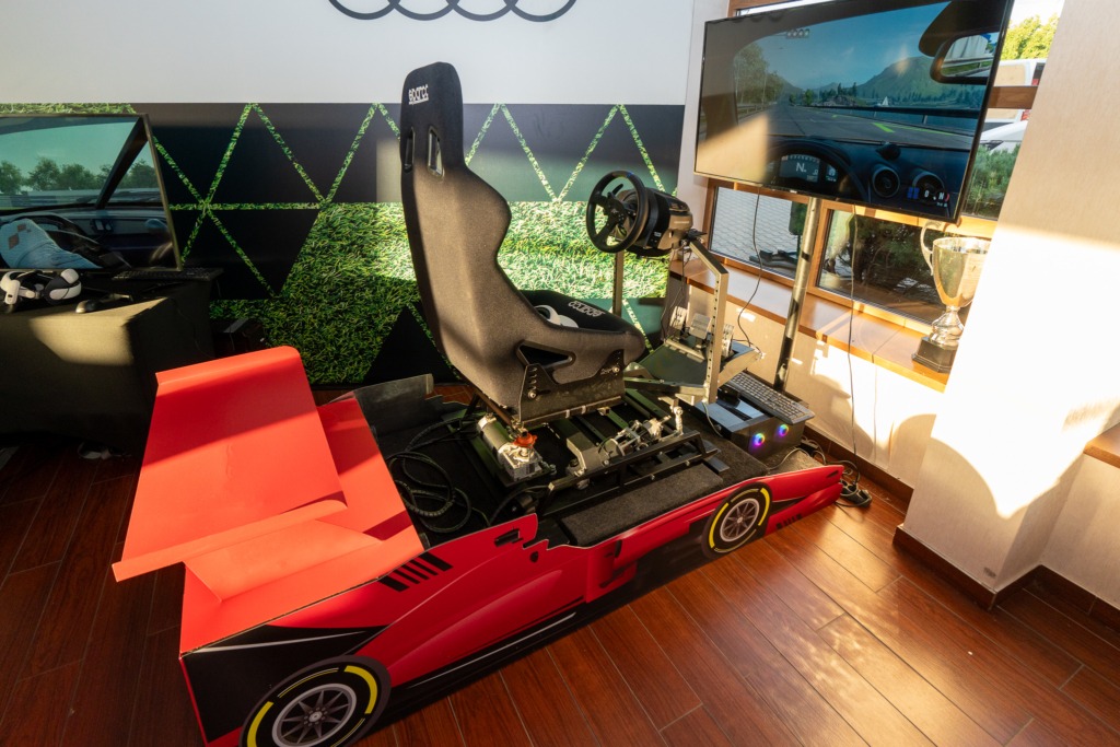 Symulatory VR wynajem. Symulator rajdowy VR na wynajem. Symulator DOF wynajem na eventy