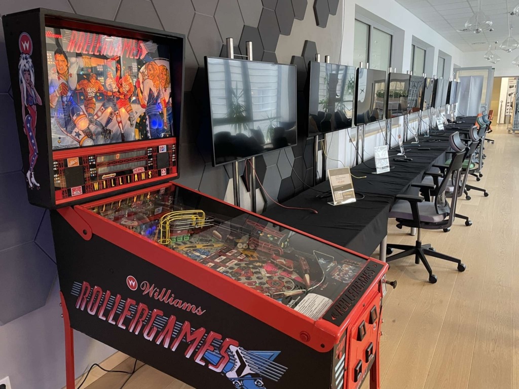 Flipper do wynajęcia. Pinball na event
