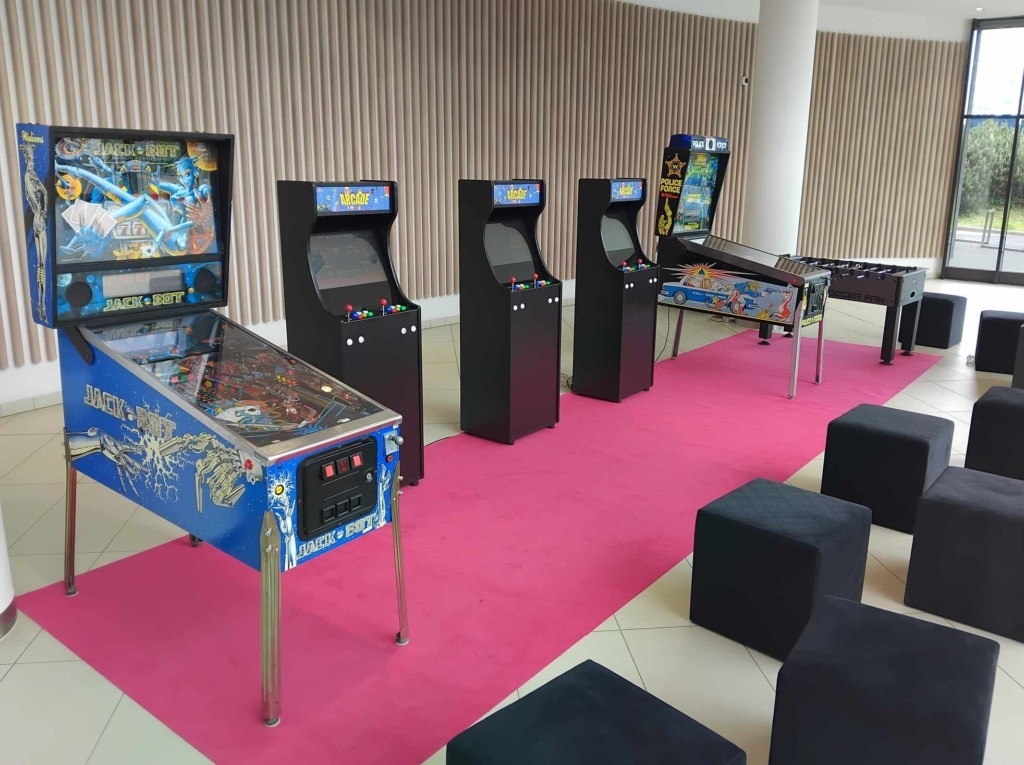 Retro pinball na wynajem. flipper do wynajęcia